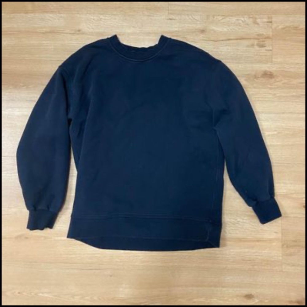 Lululemon perfectly oversized crew!